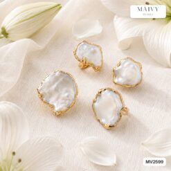 Nhẫn ngọc trai baroque trắng bọc viền mạ vàng MV2599