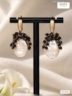 Alternative view of Set dây chuyền ngọc trai Keshi kết hoa mix spinel đen và bông tai MV2044