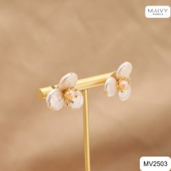 Bông tai ngọc trai trắng kết hoa 3 cánh MV2503