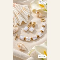 Set ngọc trai baroque vuông trắng mix charm mạ vàng MV2359