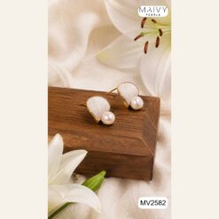 MV2582 - Bông tai ngọc trai trắng hình trứng phụ kiện đế bạc 925 mạ vàng 18k