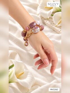 Alternative view of Lắc tay thạch anh tím mix ngọc trai baroque và charm MV2262